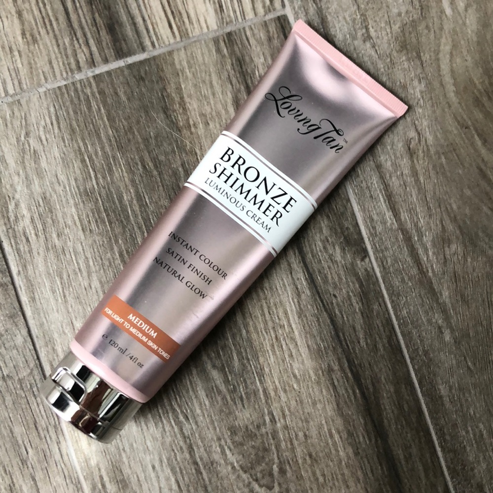 Loving Tan bronze shimmer luminous cream